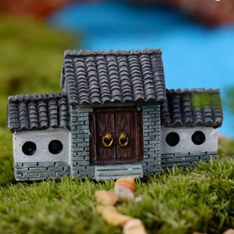 

JAYQUERING Vintage Resin Courtyard Door Miniature Garden Home Decor Exquisite Mini Model Interior Design Home Desktop Decoration