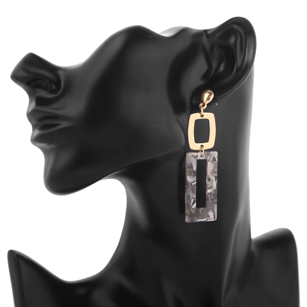 US-109006-GRY-MODEL