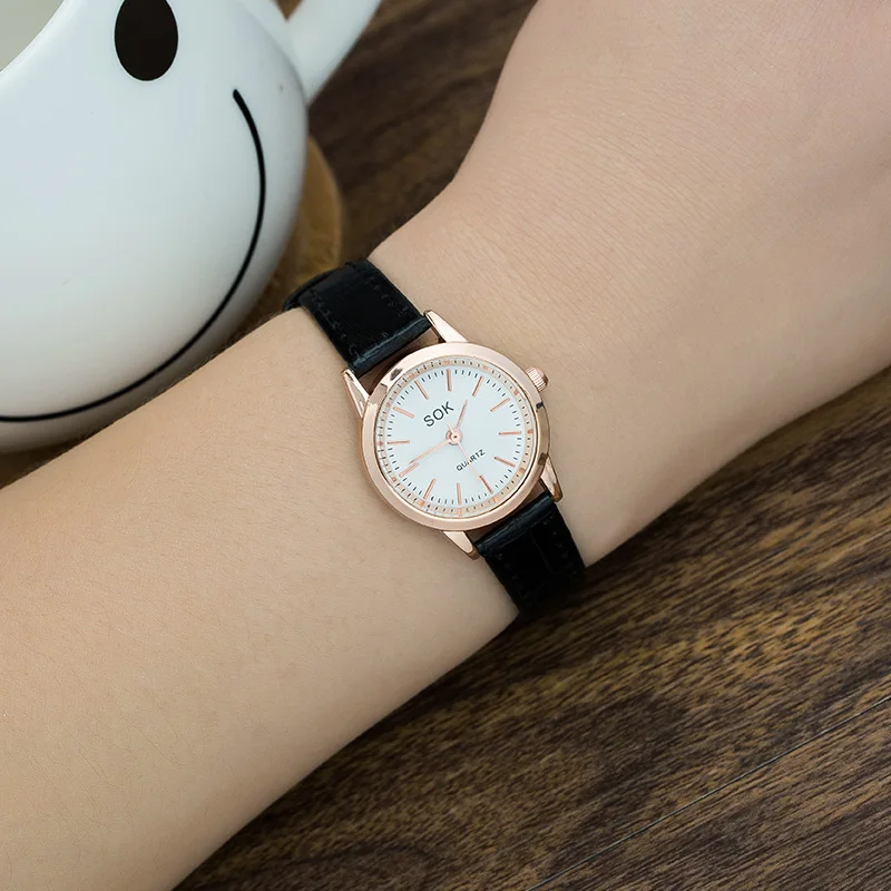 

College wind girl watch Korean version of the tide female simple and generous waterproof new small fresh watch