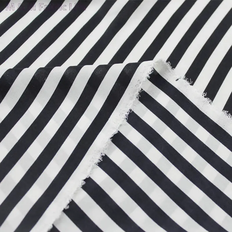 114cm exquisite black and white stripe printed crepe de chine silk