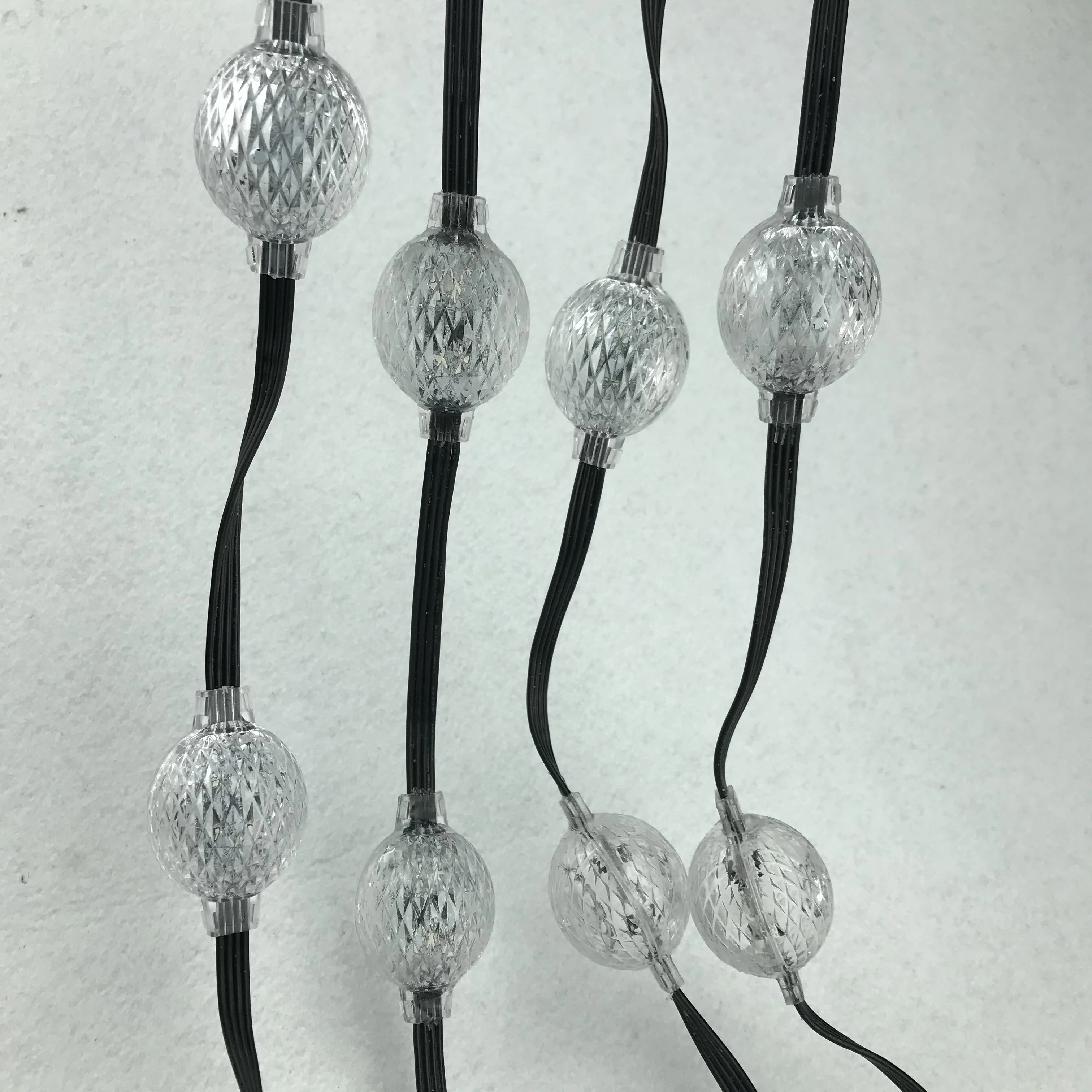 

40pcs/string 35mm DC12V UCS1903 LED addressable rgb full color pixel light;IP54;4LEDs/0.96W(double sided);with 13.5mm pigtials