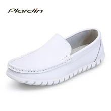 Plardin/Новая Всесезонная модная мужская чистый белый Разделение мягкие удобные Повседневное Вышивание Для мужчин дышащая обувь из натуральной кожи обувь для медсестры