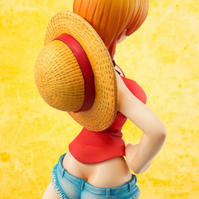 22CM One Piece Straw Hat Nami Action Figure One piece Merchandise