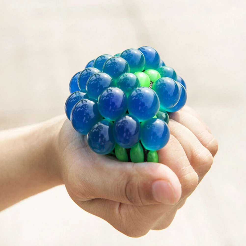 1PCS 6cm Release Pressure Stress Ball Novelty Squeeze Ball Hand Wrist Exercise Stress Grape