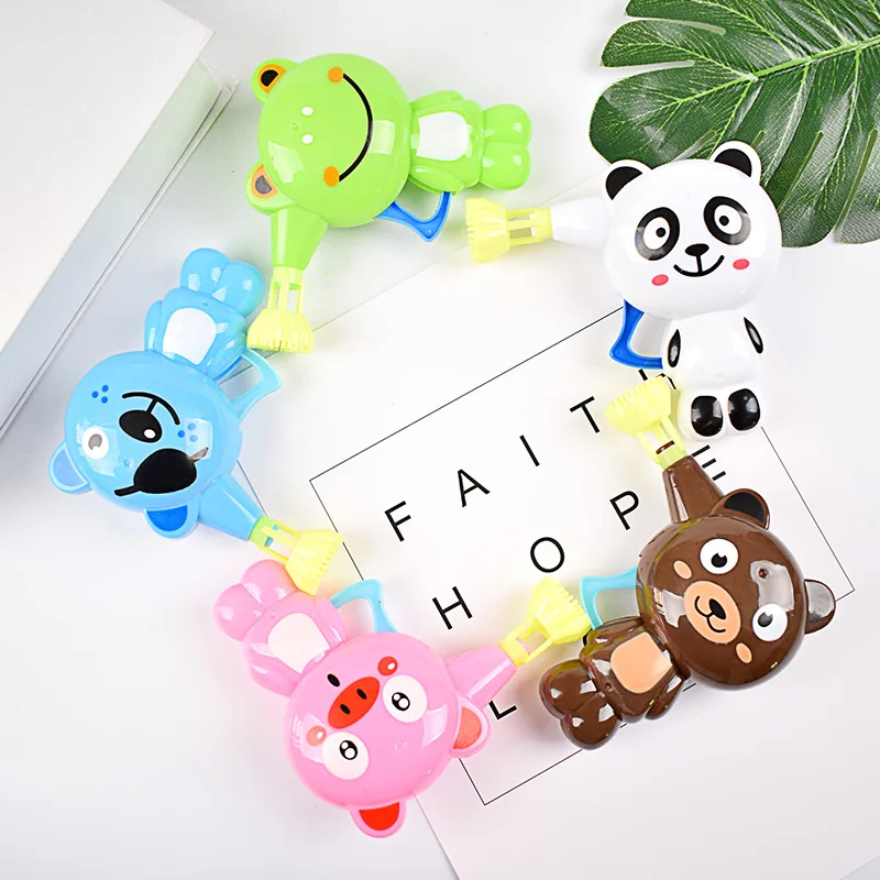 2018 Kids Soap Water Blowing Bubbles Gun Cartoon Animal Model Bubble Blower Machine Toy For Kids Children Water Gun juguete Gift