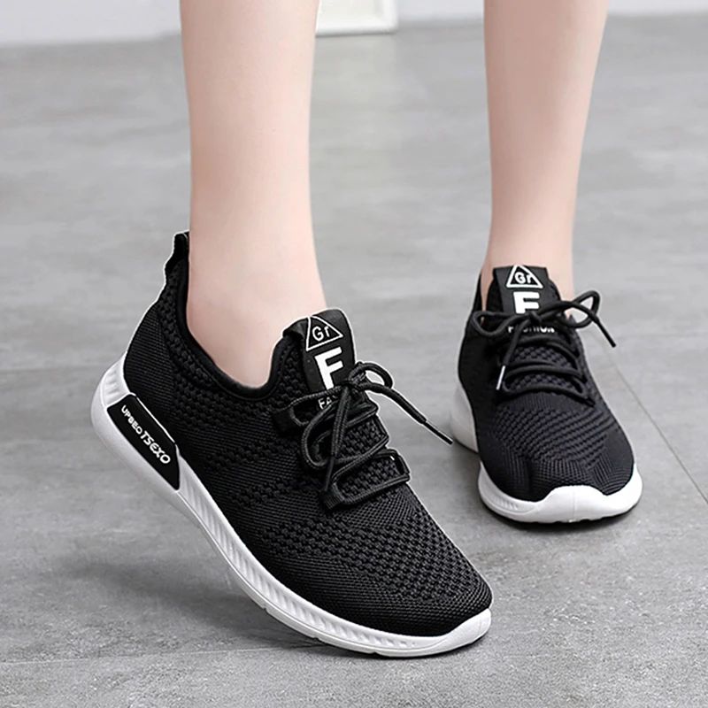 النساء أحذية 2019 النساء رياضية إطارات دراجة تسلق الجبال خفيفة الوزن Flyknit أحذية مفلكنة ل سلة فام رياضية بيضاء أزياء المرأة حذاء كاجوال