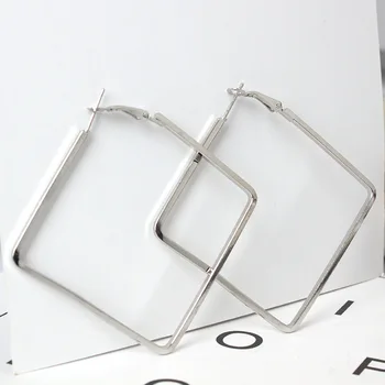 

Gusi Hayat A Wholesale Distribution 1 Pair Of Large Square Smooth Smooth Large Earrings Pure Square Earrings Charming Brincos