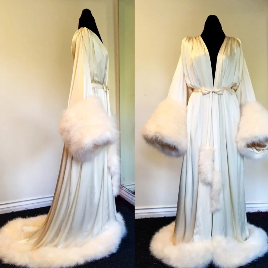 

Women Winter Robe Nightgown Bathrobe Pajamas Sleepwear With Fur Train Long 2019