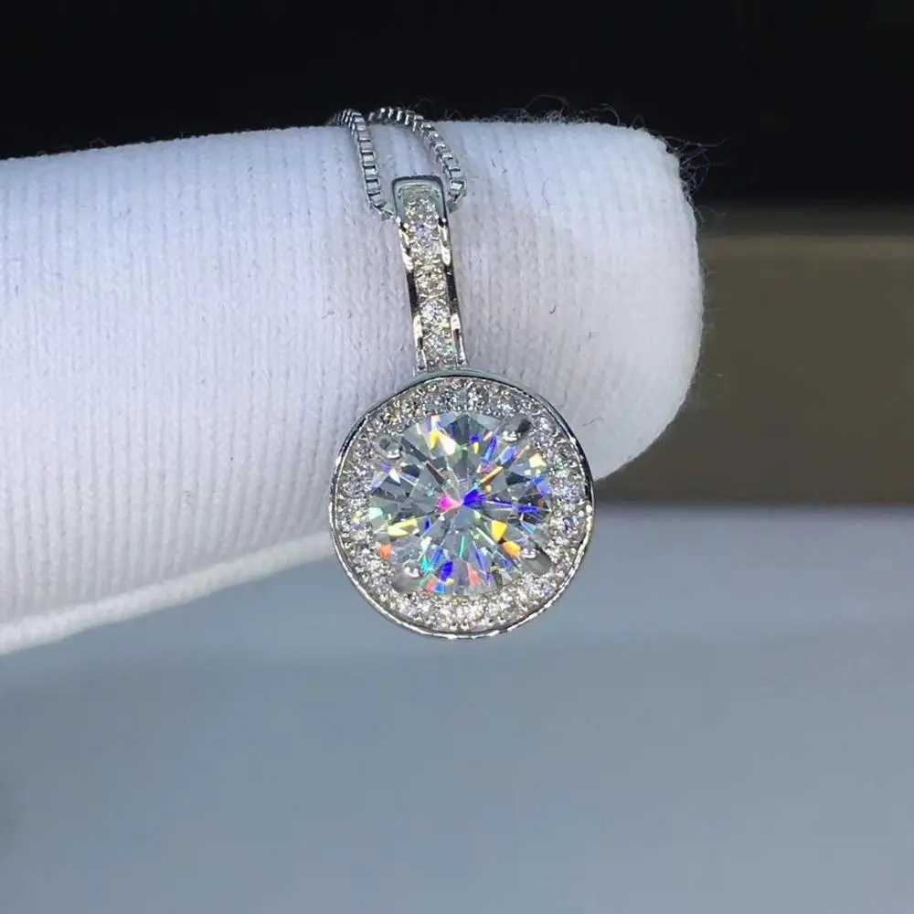 

Round Silver Moissanite Pendants 1ct D VVS Luxury Moissanite Weding Pendants for Women