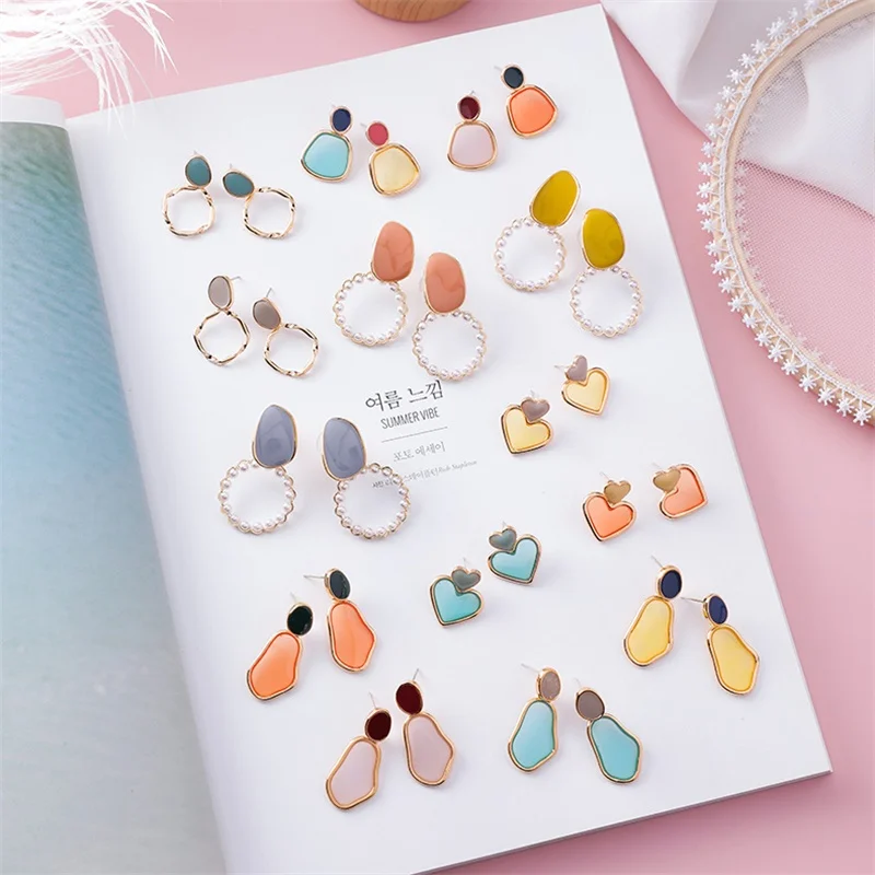 

Korea 2019 Spring and Summer New Color drop Transparent Acrylic Earrings Ms. small Fresh Candy color Geometric Earrings Jewelry
