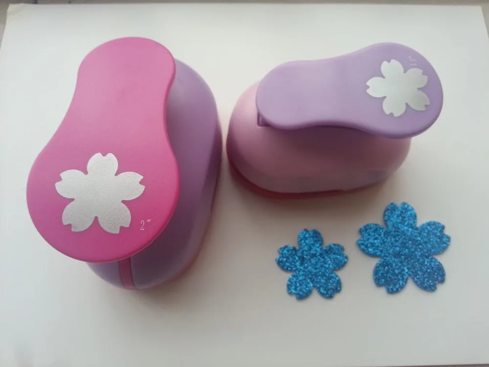 Free Shipping 2pcs Flower (1.5 Inch And 2 Inch) Scrapbooking Punch Foam