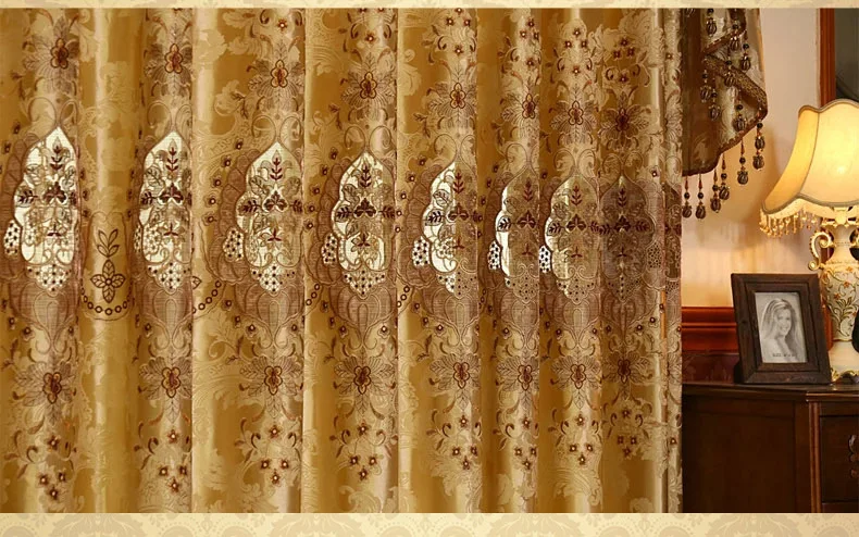 Пользовательские занавес европейский стиль полые воды вышитые шторы высокого класса люкс цвет золотистый ткань занавес балдахин Тюль E768