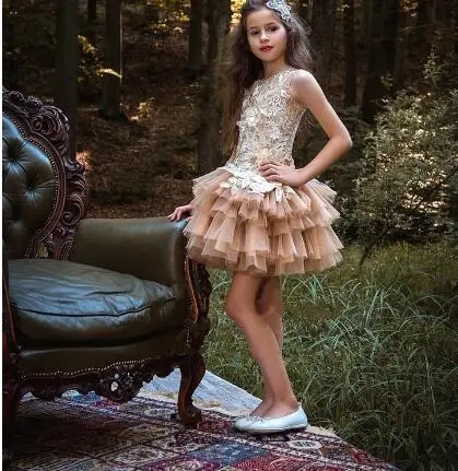 

New Champagne Girls Pageant Gown 3D Flowers Appliqued Flower Girls Dresses for Wedding Party Gown Size 2-16Y