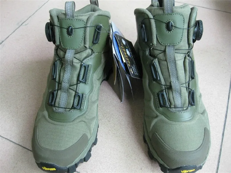 slip resistant military boots