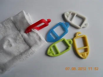 

100 Pcs/LOT Sock Clips Colorful Sock Organizers Sorters Holders