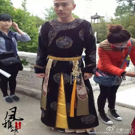 Мужской костюм Hanfu 2015 Новый ТВ Играть одинокий пустой корт поздней весны же дизайн Qing Prince костюм
