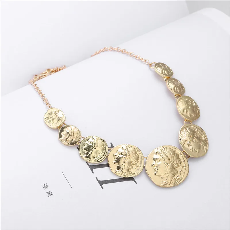 

2019 Wholesale Gold Multi Alloy Round Face Pendant Necklace for Women Classic Female Chain Coin Necklace Collier Choker Necklace