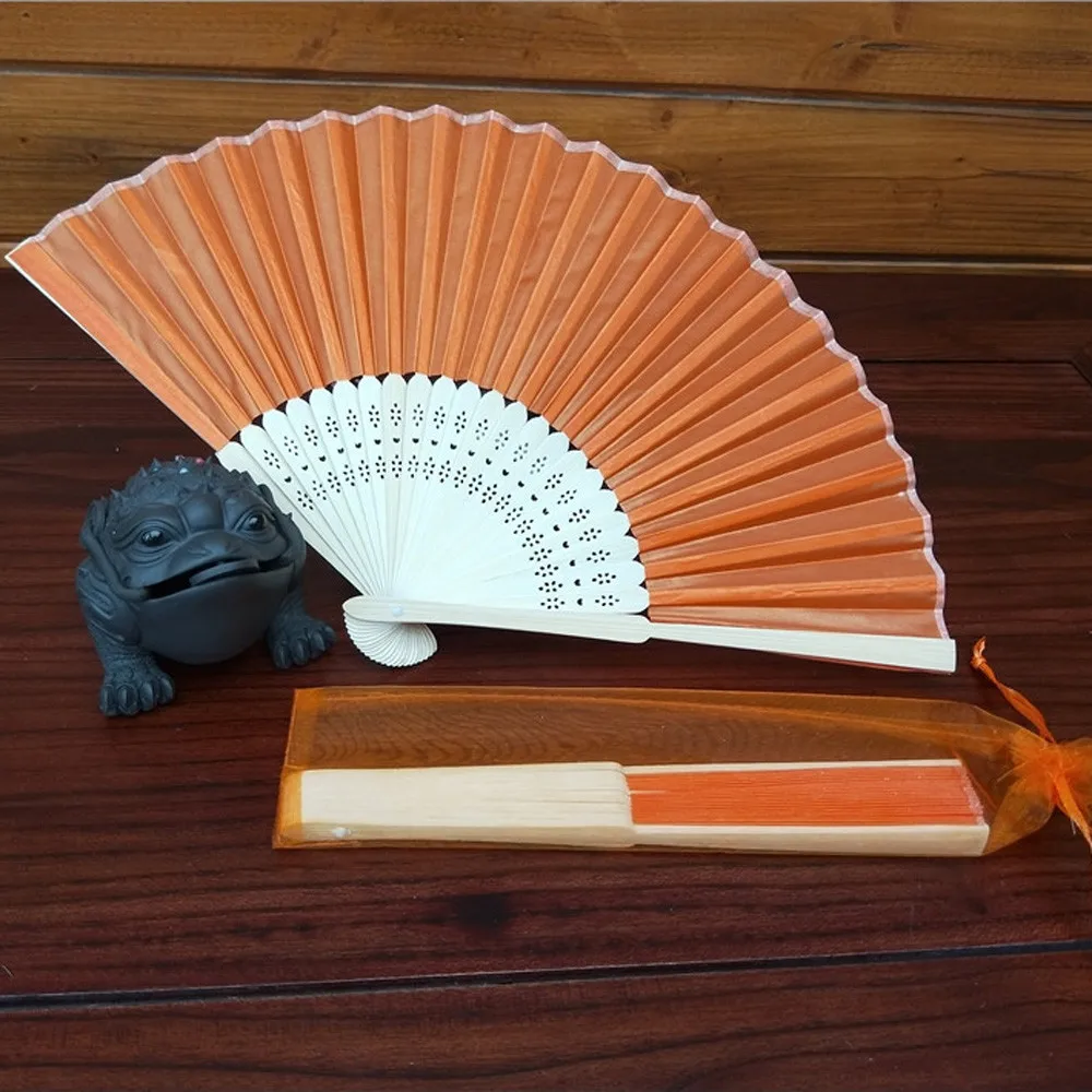 

Folding Hand Fan Men's Black Bamboo Spun Silk Calligraphy Painting Writing Dancing Chinese Held Fans Wedding Party Favor 0.91