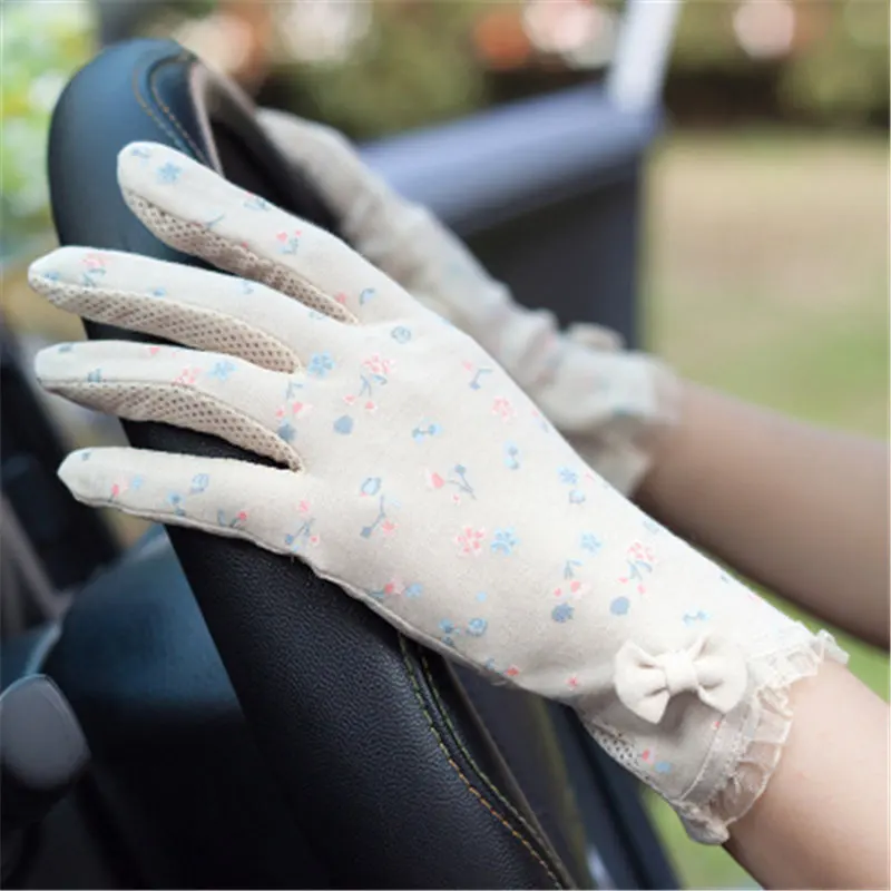 

Woman Gloves Summer Sunscreen Gloves Female Thin Pure Cotton Cute Sweet Floral Driving Non-Slip Touchscreen Breathable FS22