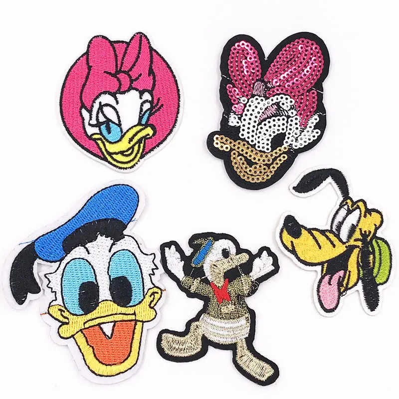 

Classic Goofy Dog Daisy Donald Sequins Patches Iron On Embroidered Applique Clothes Sticker DIY Garment Apparel Accessories