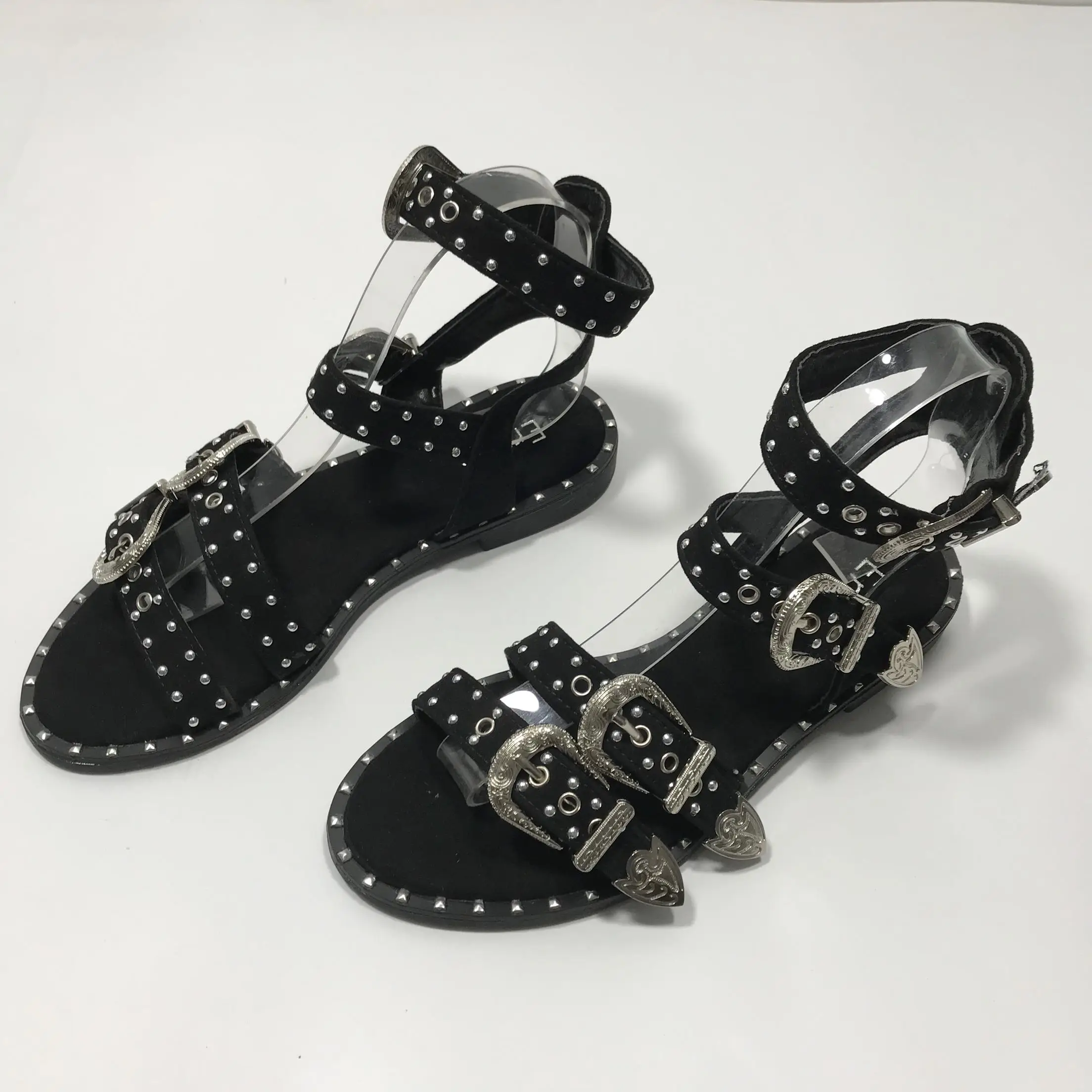 

Summer Multiple Buckle Rivets Rivets Peep Toe Ankle Wrap Women Sandals Open Toe Metal Back Strap Flat Heels Lady Shoes Sandalias