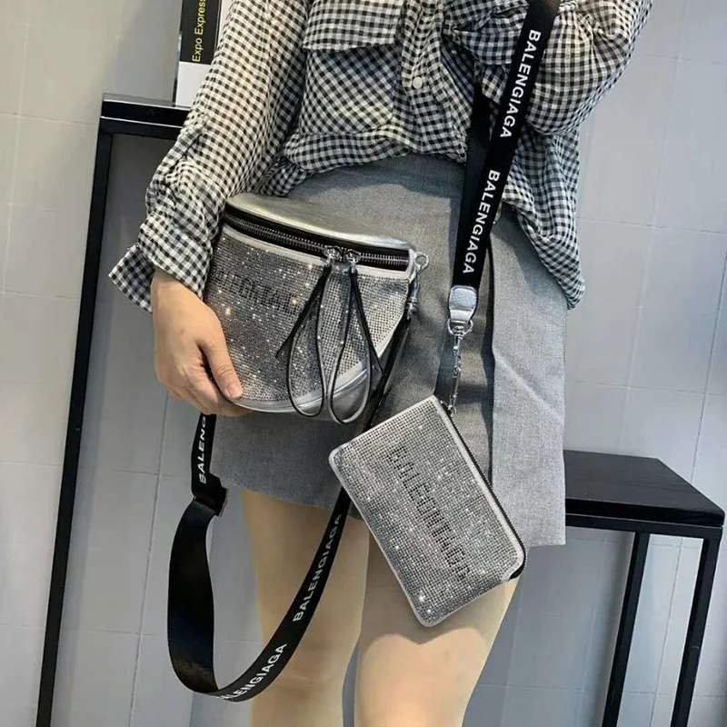 

New Type of Semi-circular Women's Bag with Leather Insert Drill in 2019