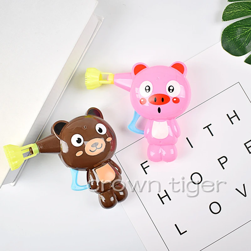 2018 Kids Soap Water blowing Bubbles Gun Cartoon Animal Model Bubble Blower Machine Toy For Kids Children Water Gun juguete Gift