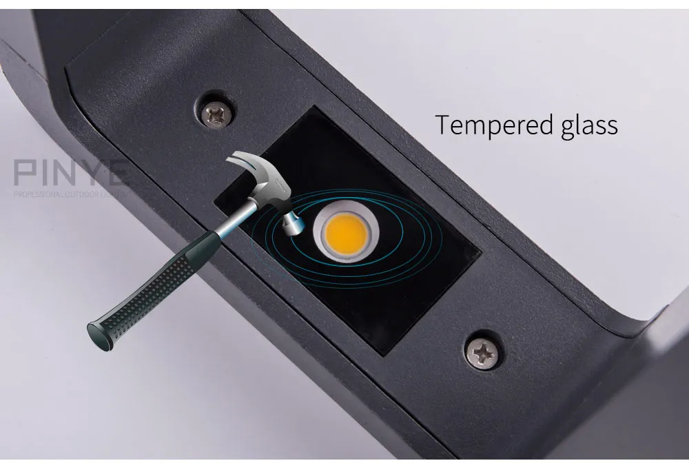Single door lawn light9