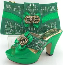 ME3321 großverkauf der fabrik! Dame Italienische Schuhe und Taschen zu Entsprechen Frauen für party kleid größe 38-42 für Grüne Farbe.