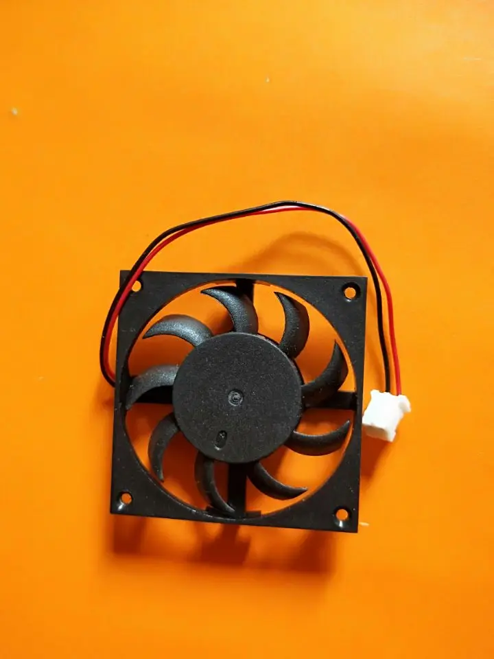 

New for COLORFU 40074CM 5V 0.18A CF-05407S 40 * 40 * 7mm slim ultra-quiet fan
