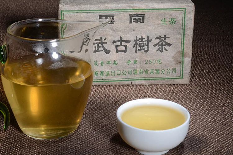 Более 12 лет Пуэр чай Китайский Юньнань старый сырой пуэр 250 г Китайский чай забота о здоровье Пуэр чай кирпич для похудения чай