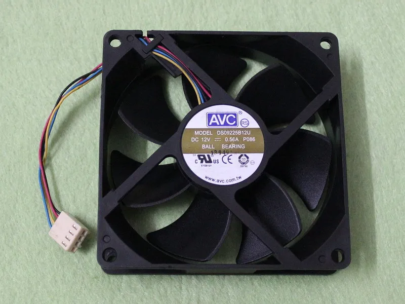 

AVC DS09225B12U 9225 92mm x 92mm x 25mm PWM Ball Bearing Cooler Cooling Fan 12V 0.56A 4Wire 4Pin Connector