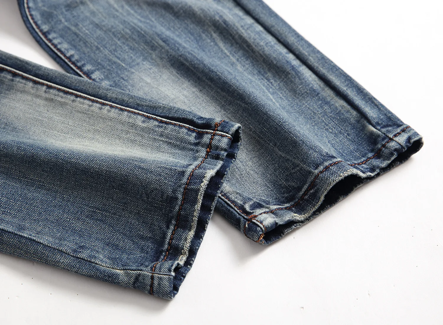 Gersri джинсы Для мужчин поцарапанные прямые джинсы Личность усы эффект Для мужчин дизайнер уничтожено Рваные джинсы мужские