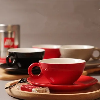 Немецкая короткая Цветная глазурь кофейная чашка и блюдце скандинавские высокой емкости большие красные керамические темно-черные чашки и блюдца