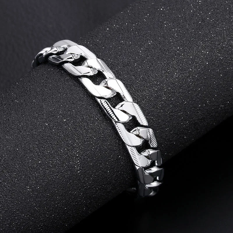 bb05c9b936b1a3428896d267901846e5