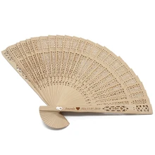 50Pcs Personalizzato Inciso In Legno Pieghevole Ventilatore della Mano di Legno Piega Ventole Decorazione Del Partito Regalo di Nozze Favori Baby Shower Favori