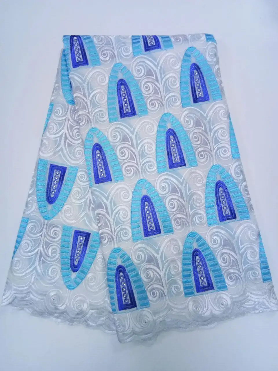 Afrique lacet suisse de voile de haute qualité tissu en dentelle de coton avec des pierres pour Afrique lacet suisse de voile de haute qualité tissu en dentelle de coton avec des pierres pour