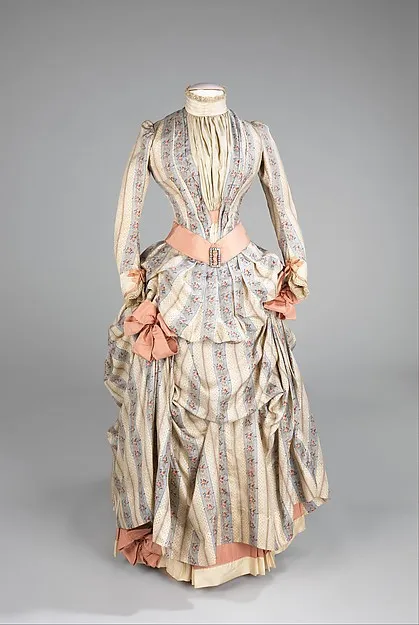 1885 Dresses
