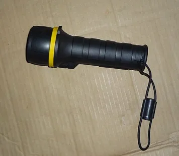 

Lifebelts waterproof flashlight signal lights on the water boat flashlight gift