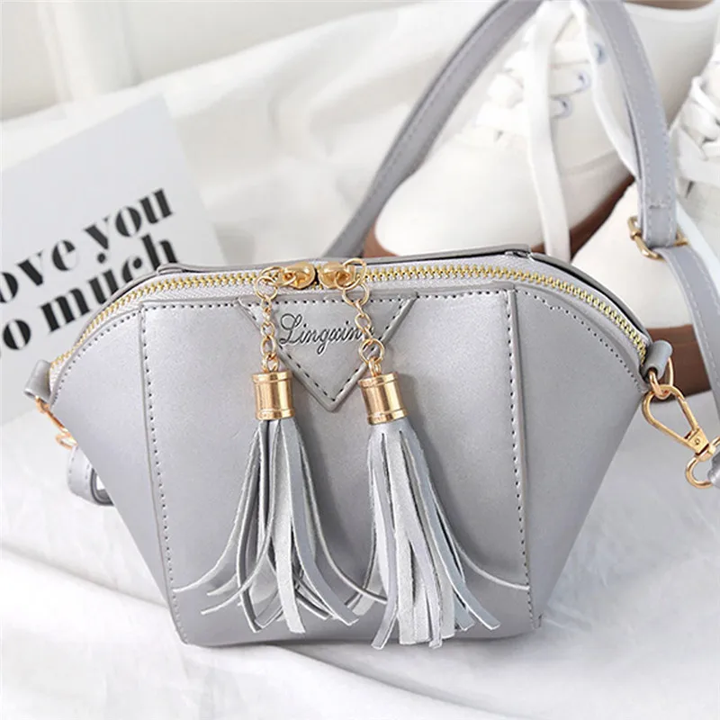 Women Fashion Handbag Tassel Shoulder Bag Small Tote Ladies Purse Convenient and simple bag casual fashion 0810