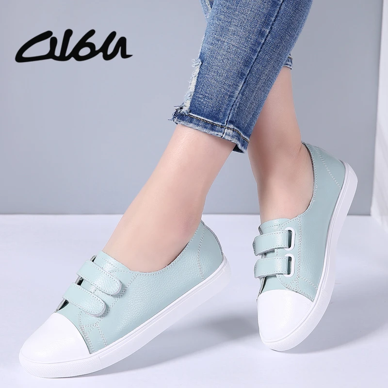 old school gym shoes