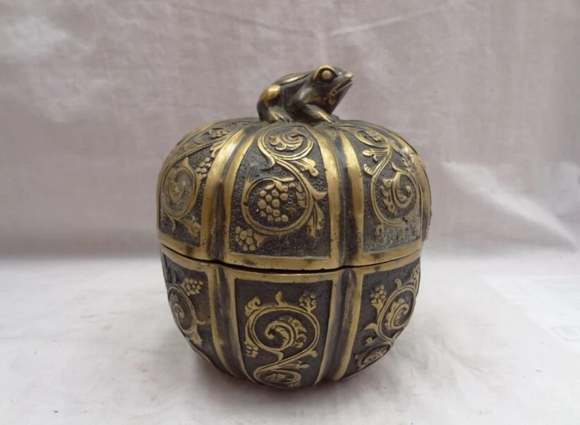 

S2781 Folk Chinese Bronze Pond Jump Frog Statue Lucky Fower Leaf Pumpkin Ball Box D0317