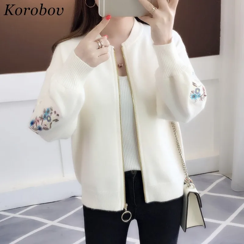 Korobov Long Sleeve Floral Embroidery Knitted Cardigan O-neck Zipper Sweater Baseball Coat Woman Causal Jacket 36053 |