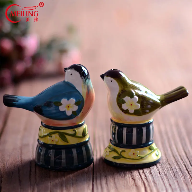 

Handpainted Bird Holder Dispenser for Toothpicks Ceramic Decorative Home Kitchen Utensils Organizer Dining Table Storage Box Art