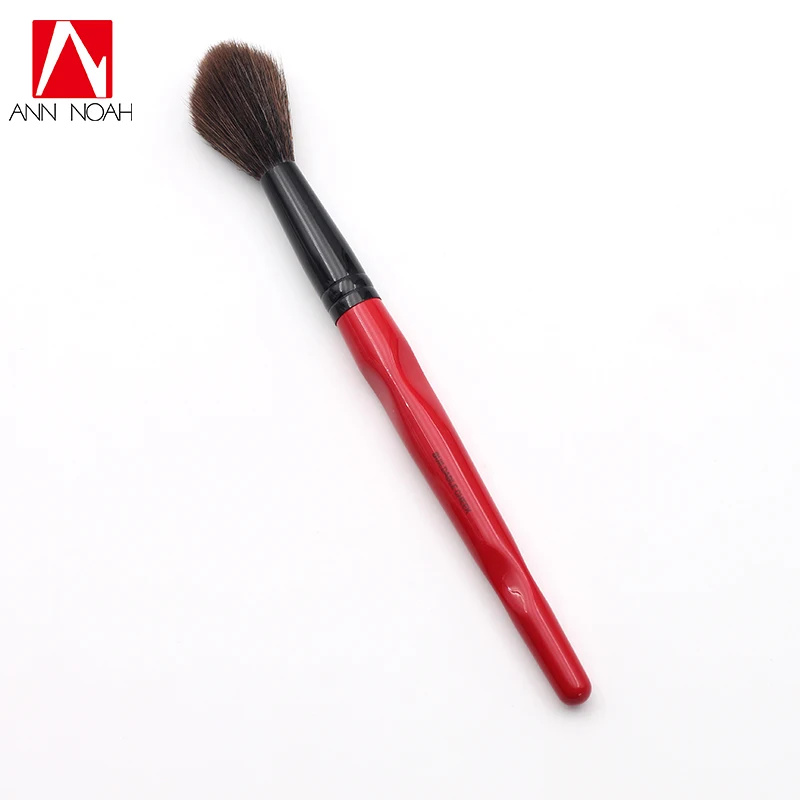 

New Limited Quantity Red Body Curve Plastic long Handle Long Fluffy Synthetic Buildable Cheek Brush