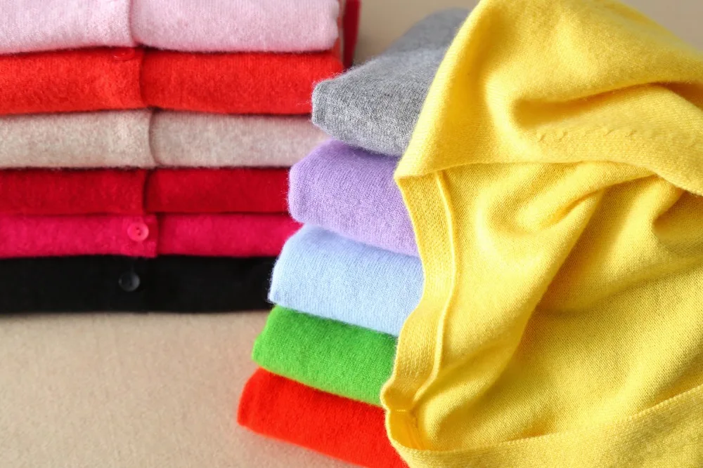 Fashion Cashmere Cardigan Sweaters Women Blouse Knitted Cashmere Coat V-neck Solid Elastic Slim Female Casual Jacket D199 Fashion Cashmere Cardigan Sweaters Women Blouse Knitted Cashmere Coat V-neck Solid Elastic Slim Female Casual Jacket D199