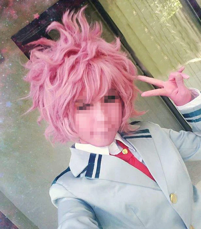 

My Boku no Hero Academia Ashido Mina Short Pink Shaggy Layered Heat Resistant Cosplay Costume Wig + Track + Cap