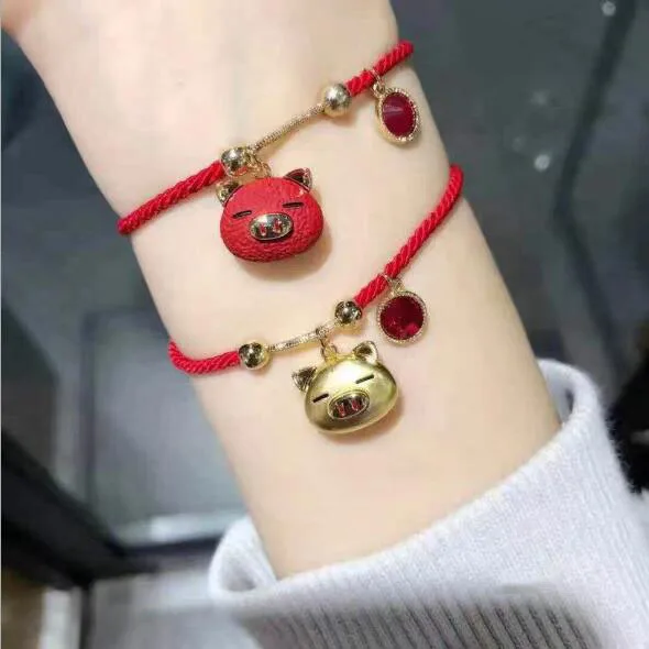 

2019 new pig year rhinestone piglet bracelet pig year red rope pink bracelet female jewelry gift