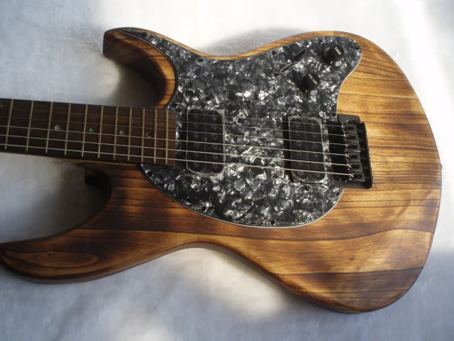 New Arrival Str Electric Guitar Ash Body In Natural 2009Fr