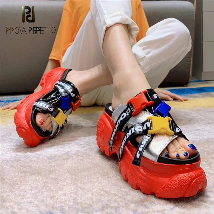 

Prova perfetto Summer New Fashion Style Woman Slippers Thick Sole Platform Europe Female Buckle Strap Slippers Platform Outdoor